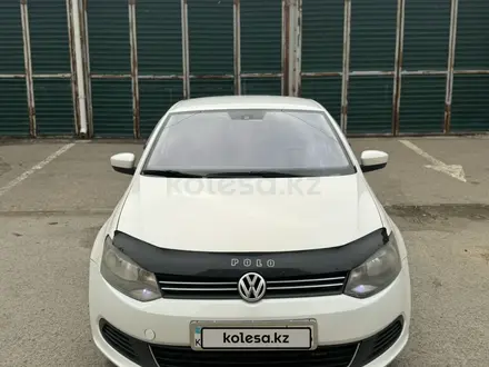 Volkswagen Polo 2013 года за 3 000 000 тг. в Атырау – фото 3