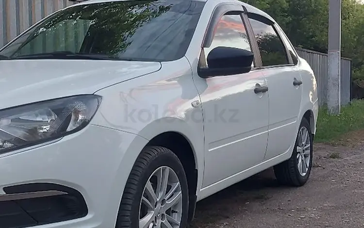 ВАЗ (Lada) Granta 2190 2020 года за 4 000 000 тг. в Астана