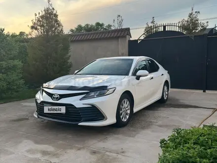 Toyota Camry 2022 годаүшін13 300 000 тг. в Шымкент