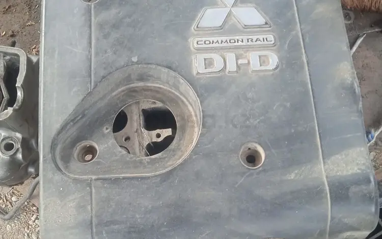 Крышка двигателя за 15 000 тг. в Алматы
