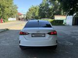 Hyundai Accent 2021 года за 6 900 000 тг. в Уральск – фото 4