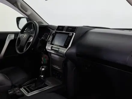 Toyota Land Cruiser Prado 2018 года за 20 650 000 тг. в Астана – фото 13