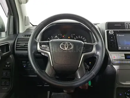 Toyota Land Cruiser Prado 2018 года за 20 650 000 тг. в Астана – фото 18