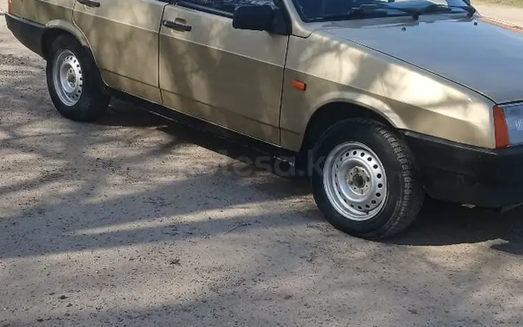 ВАЗ (Lada) 21099 2001 годаүшін1 400 000 тг. в Тараз