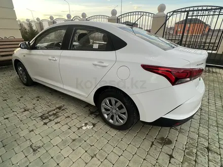 Hyundai Accent 2023 года за 9 200 000 тг. в Астана – фото 2