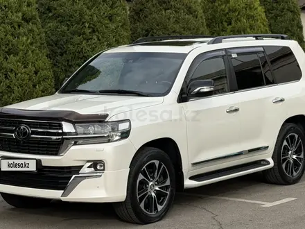 Toyota Land Cruiser 2020 года за 44 000 000 тг. в Шымкент