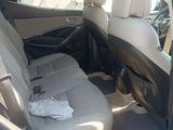 Hyundai Santa Fe 2016 года за 7 000 000 тг. в Уральск – фото 4