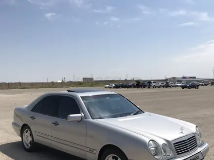 Mercedes-Benz E 320 1998 года за 4 800 000 тг. в Актау – фото 12