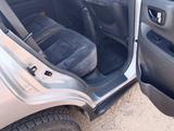 Hyundai Santa Fe 2004 года за 5 200 000 тг. в Актобе – фото 2