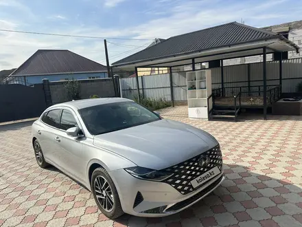 Hyundai Grandeur 2022 года за 13 450 000 тг. в Алматы – фото 2