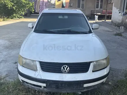 Volkswagen Passat 1999 года за 850 000 тг. в Шымкент – фото 2