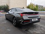 Hyundai Elantra 2023 года за 7 800 000 тг. в Астана – фото 4