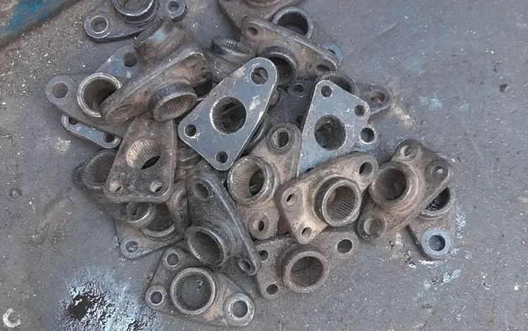 Крепление тарцион рычаг за 10 000 тг. в Алматы