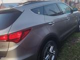 Hyundai Santa Fe 2016 годаүшін7 300 000 тг. в Актобе – фото 5