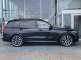 BMW X7 2022 года за 47 000 000 тг. в Алматы – фото 4