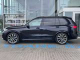 BMW X7 2022 года за 47 000 000 тг. в Алматы – фото 2