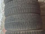 Резина Yokohama 215/55/17 4 балона липучка за 40 000 тг. в Алматы – фото 2