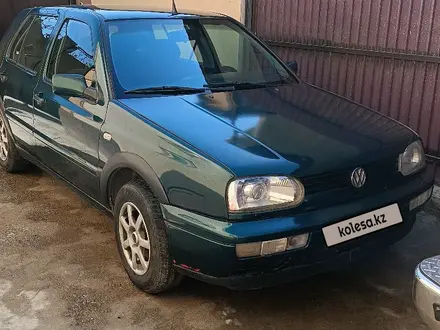 Volkswagen Golf 1997 года за 1 600 000 тг. в Шымкент – фото 3