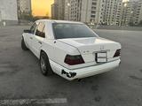 Mercedes-Benz E 320 1994 годаfor2 000 000 тг. в Шымкент – фото 3