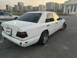 Mercedes-Benz E 320 1994 годаfor2 000 000 тг. в Шымкент – фото 4
