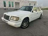 Mercedes-Benz E 320 1994 годаfor2 000 000 тг. в Шымкент