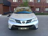 Toyota RAV4 2014 годаүшін7 500 000 тг. в Актау