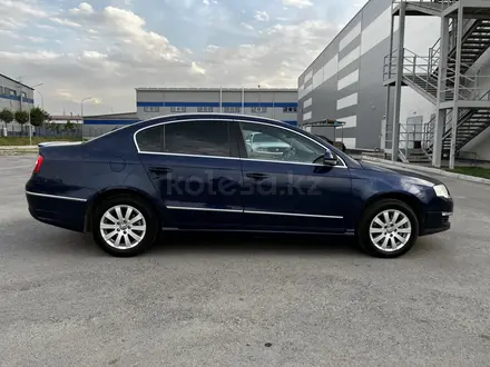Volkswagen Passat 2005 года за 2 700 000 тг. в Алматы – фото 4