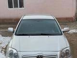 Toyota Avensis 2004 года за 2 800 000 тг. в Атырау – фото 2