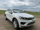 Volkswagen Touareg 2015 года за 9 100 000 тг. в Уральск