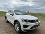 Volkswagen Touareg 2015 годаүшін13 500 000 тг. в Уральск – фото 2