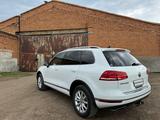 Volkswagen Touareg 2015 года за 9 100 000 тг. в Уральск – фото 5