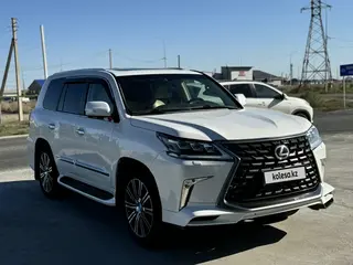 Lexus LX 570