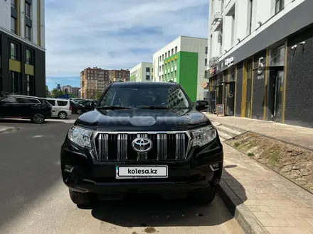 Toyota Land Cruiser Prado 2018 года за 19 500 000 тг. в Астана
