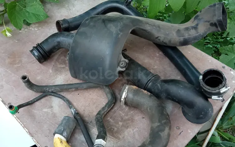 Патрубки вольво xc90 за 10 000 тг. в Алматы