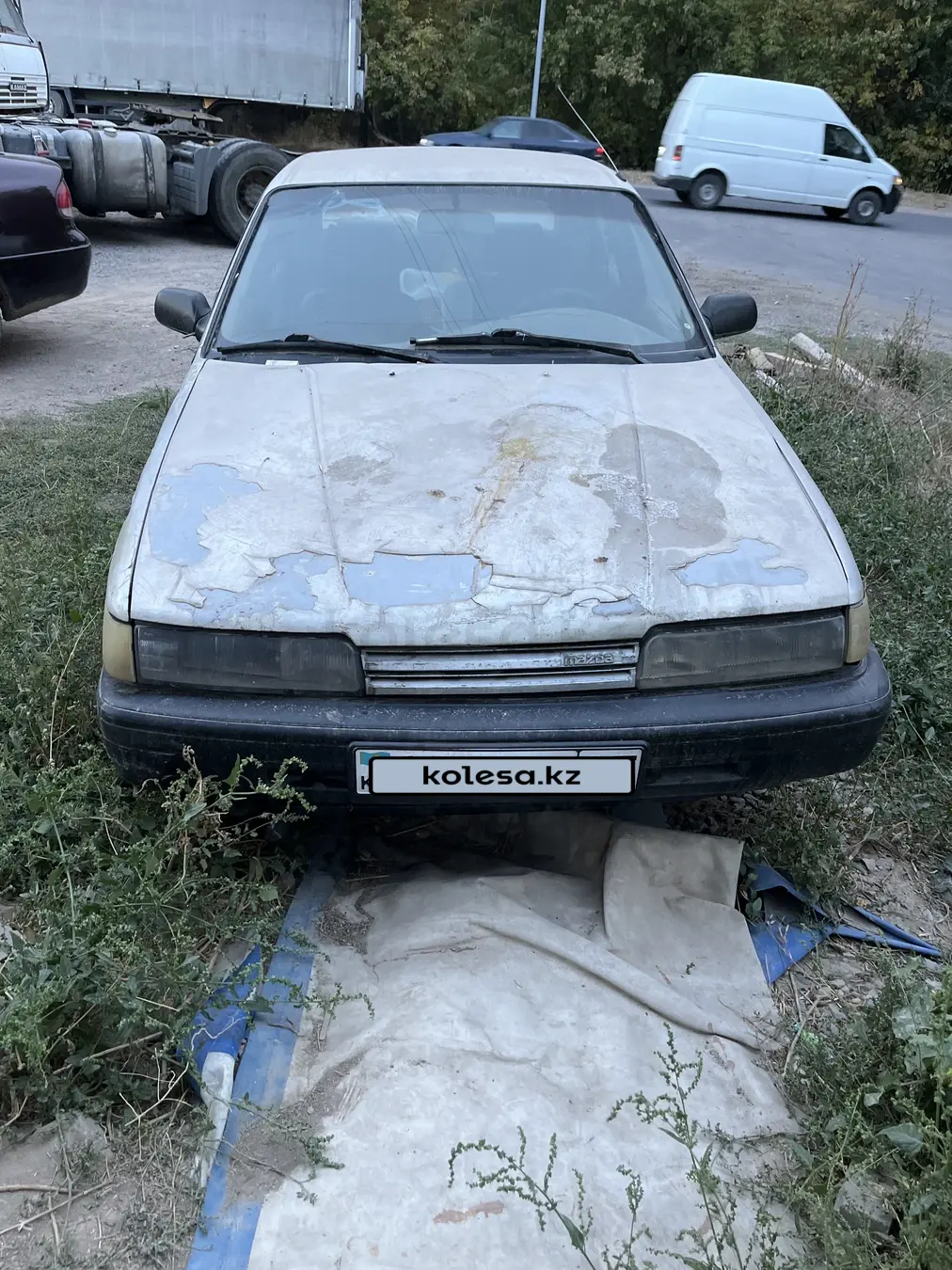 Mazda 626, 1990