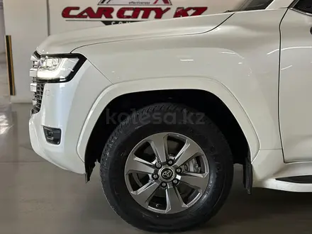 Toyota Land Cruiser 2023 года за 52 500 000 тг. в Астана – фото 7