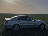 Mercedes-Benz E 200 2003 годаүшін5 000 000 тг. в Уральск – фото 3