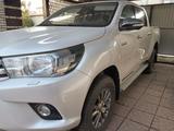 TOYOTA Hilux в Атырау – фото 3