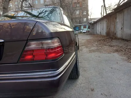 Mercedes-Benz E 280 1994 года за 4 200 000 тг. в Шымкент – фото 5