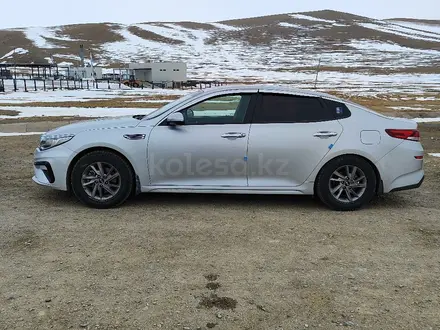 Kia K5 2018 года за 9 000 000 тг. в Алматы – фото 2