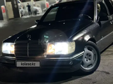 Mercedes-Benz E 230 1990 года за 1 300 000 тг. в Алматы – фото 12