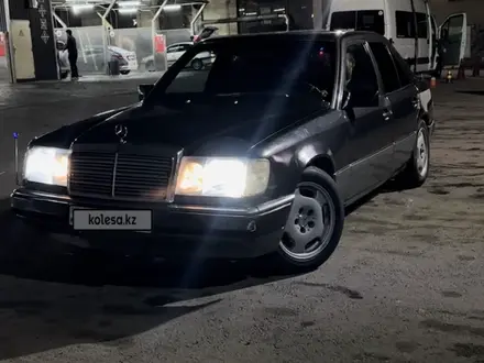 Mercedes-Benz E 230 1990 года за 1 300 000 тг. в Алматы – фото 8