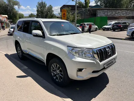 Toyota Land Cruiser Prado 2018 года за 28 108 000 тг. в Алматы – фото 5