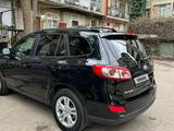 Hyundai Santa Fe 2012 года за 3 600 000 тг. в Атырау – фото 3