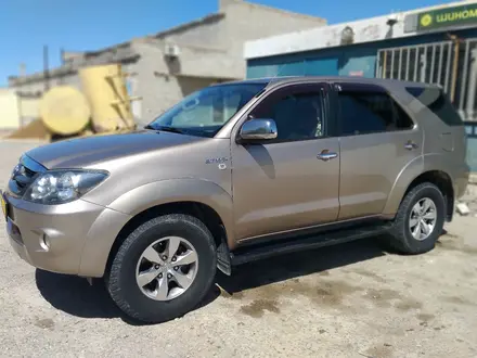 Toyota Fortuner 2007 годаүшін8 300 000 тг. в Астана – фото 2