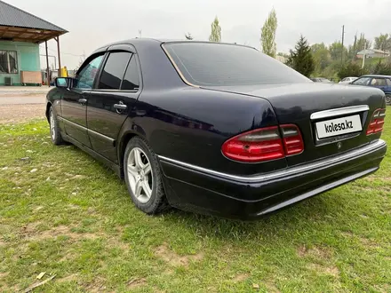 Mercedes-Benz E 320 1997 года за 3 000 000 тг. в Шымкент – фото 3