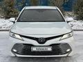 Toyota Camry 2020 года за 15 200 000 тг. в Караганда – фото 3