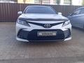 Toyota Camry 2021 годаүшін13 200 000 тг. в Актобе – фото 8