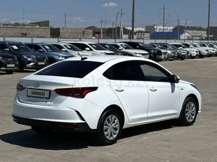 Hyundai Accent 2021 года за 6 600 000 тг. в Атырау – фото 5