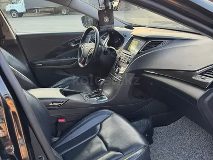 Hyundai Grandeur 2015 года за 8 300 000 тг. в Алматы – фото 27